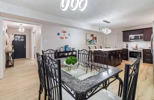 Goldsboro Casa | Charming 3-bedroom estate with AC, WiFi in superb Goldsboro