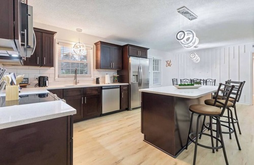 Goldsboro Casa | Charming 3-bedroom estate with AC, WiFi in superb Goldsboro