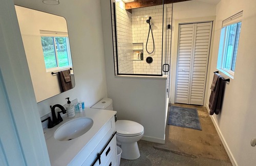 Free Union Otro | Charming 3-bedroom farmhouse with AC and WiFi in Free Union