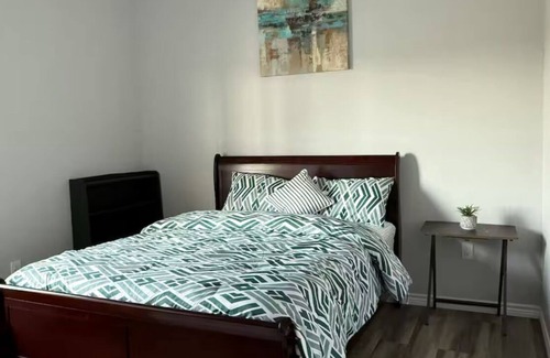 Valley View Otro | Charming 3-bedroom farmhouse with WiFi, AC in scenic Valley View