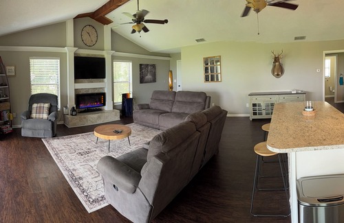 Highland Casa | Charming 3-bedroom family friendly Lakehouse in lovely Sebring