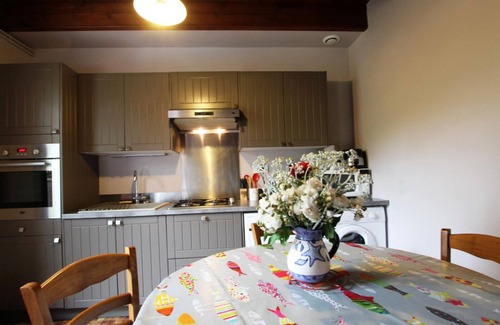 Vrasville Cabaña | Casa rural acogedora con jardín, 3 habitaciones, chimenea y WiFi en Vicq-sur-Mer
