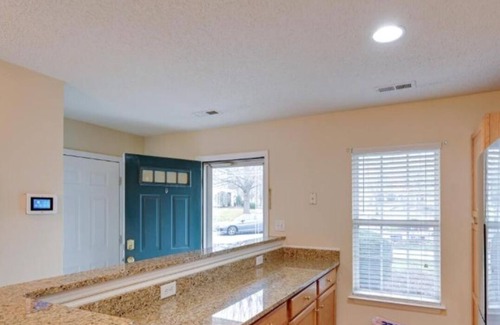 Greensboro Casa | Charming 3-bedroom house in lovely Greensboro with WiFi, AC
