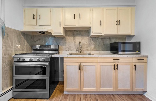 Hackensack Casa | Charming 3-bedroom house Near