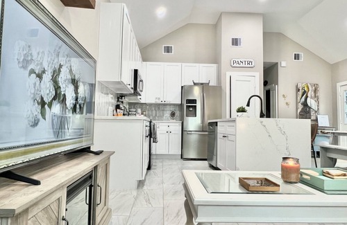 Montgomery Casa | Charming 3-bedroom Home Close to the Lake