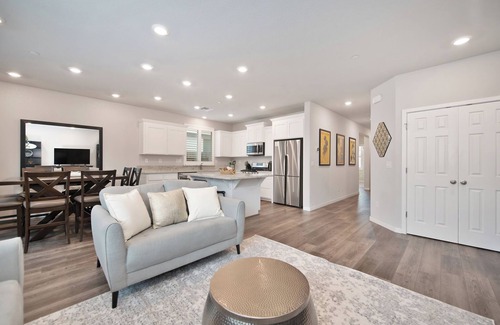 Roseville Casa | Charming 3-bedroom house with Hot Tub at the Sanctuary in West Roseville