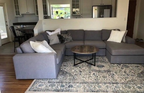 Birdland Casa | Charming 3-bedroom house with epic canyon views in San Diego with WiFi, AC