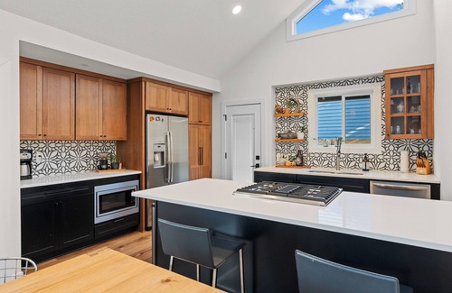 Bull Mountain Casa | Charming 3 bedroom home in Tigard.. Near Parks, Trails and Progress Ridge!
