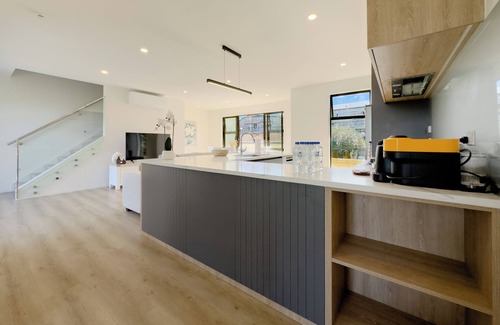Forrest Hill Casa | Charming 3-Bedroom House on the North Shore