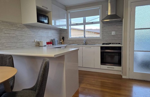 Papakura Casa | Charming 3-bedroom house in Papakura 20min from Airport