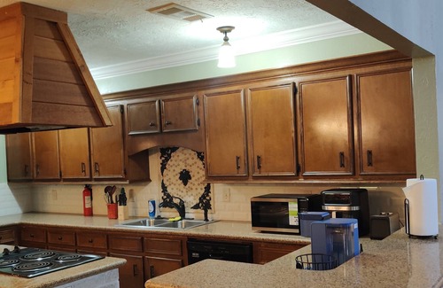 Beaumont Casa | Charming 3-bedroom house in wonderful Beaumont with AC