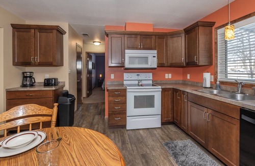 Bismarck Casa | Charming 3-bedroom house in Bismarck