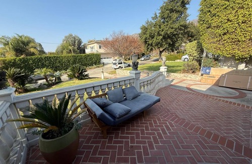 El Miradero Casa | Charming 3-bedroom house with WiFi, AC in wonderful Glendale