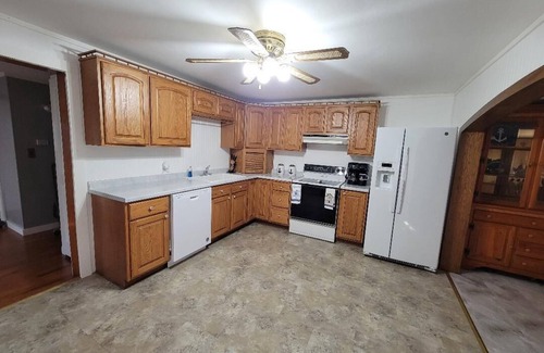 Oraville Casa | Charming 3-bedroom house in tranquil Oraville minutes from Kinkaid Lake.