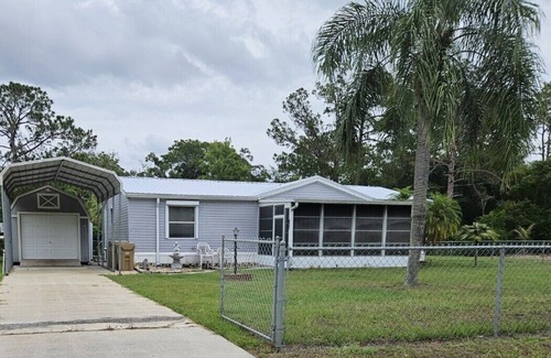 St. Cloud Casa | Charming 3-bedroom house with WiFi, AC in wonderful St. Cloud