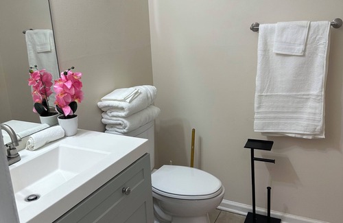 Riverdale Casa | Charming 3-bedroom house with AC and WiFi in brilliant Atlanta