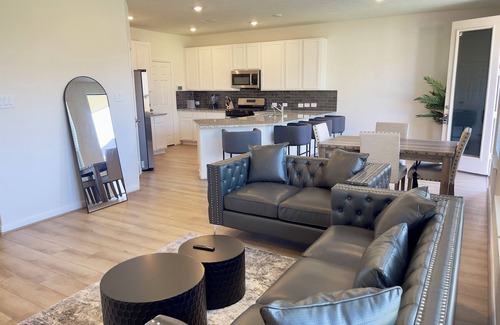 Cypress Casa | Charming 3-bedroom house Cypress, TX minutes from Katy, TX