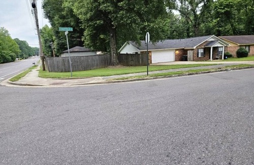 Raleigh Casa | Charming 3-bedroom house with WiFi, AC in fabulous Memphis