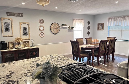 Hennepin Casa | Charming 3-bedroom house in Sulphur with AC