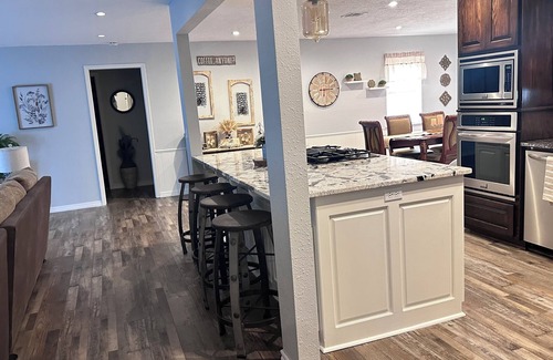 Hennepin Casa | Charming 3-bedroom house in Sulphur with AC