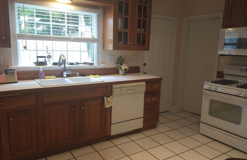 Erie Casa | Charming 3-bedroom house in Erie 1 mile from Presque Isle State Park.