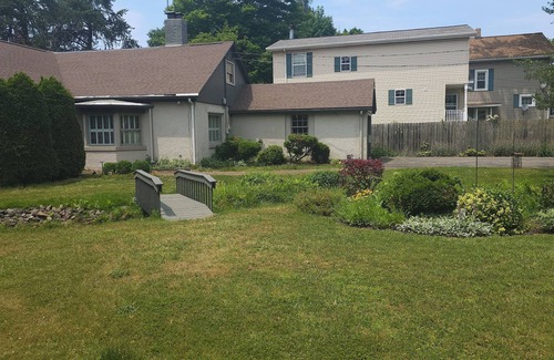 Erie Casa | Charming 3-bedroom house in Erie 1 mile from Presque Isle State Park.