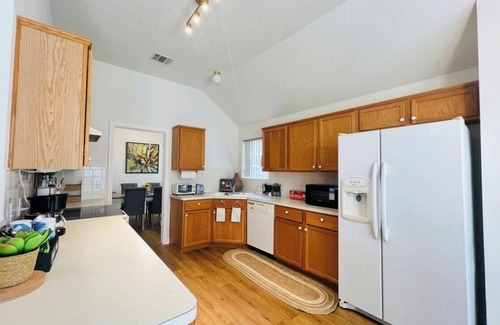 Barker Casa | Charming 3-bedroom house in delightful Katy! Perfect for family groups!