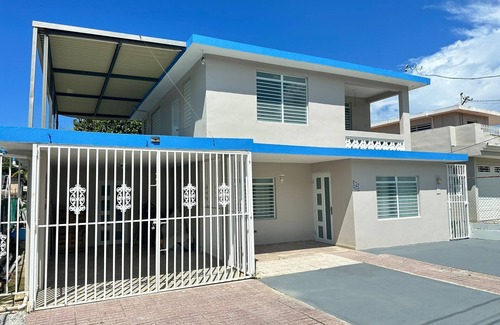 San Antonio Casa | Charming 3-bedroom house in Dorado with AC, WiFi. Enjoy your stay