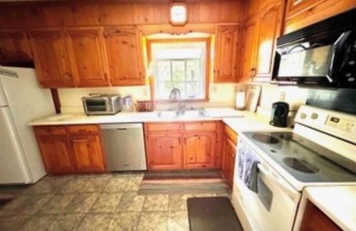 Aiken Casa | Charming 3-bedroom house in superb Aiken with AC, WiFi