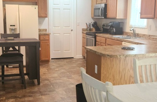 Berlin Casa | Charming 3-bedroom house in wonderful and fascinating Berlin, MD.