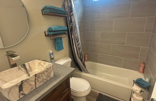 Davis Casa | Charming 3-bedroom house with WiFi and AC in amazing Davis