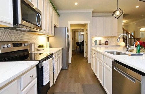 East Durham Casa | Charming 3-bedroom house with WiFi and AC in welcoming Durham