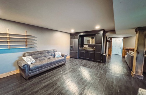 Logan Casa | Charming 3-bedroom house with AC and WiFi in the Hocking Hills