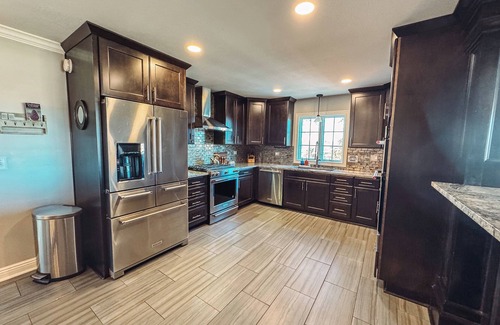 Logan Casa | Charming 3-bedroom house with AC and WiFi in the Hocking Hills
