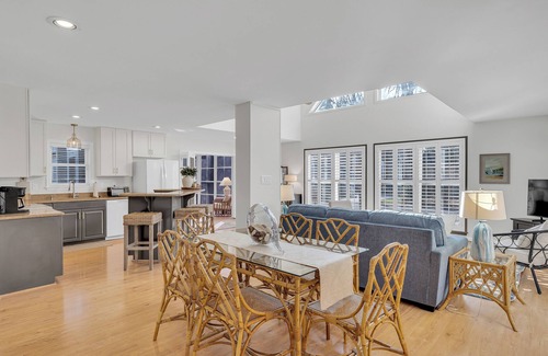 Milton Casa | Charming 3-bedroom house within walking distance of quaint downtown Milton