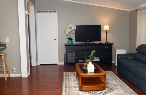 Northport Casa | Charming 3 Bedroom in the heart of Leelanau County