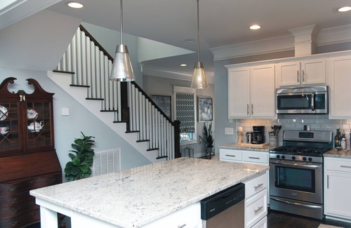 South Nashville Cabaña | Charming 3-bedroom plus loft cottage in Nashville's hottest neighborhood