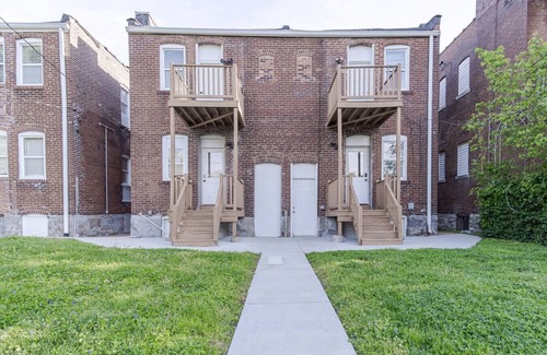 Downtown St. Louis Apartamento | Charming 3-Bedroom Retreat Near Downtown St. Louis