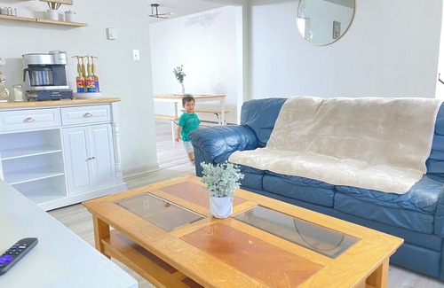 Winchester Casa | Charming 3-bedroom townhome with AC and WiFi in lovely Winchester