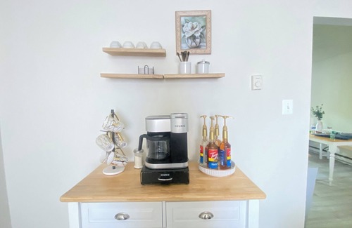 Winchester Casa | Charming 3-bedroom townhome with AC and WiFi in lovely Winchester