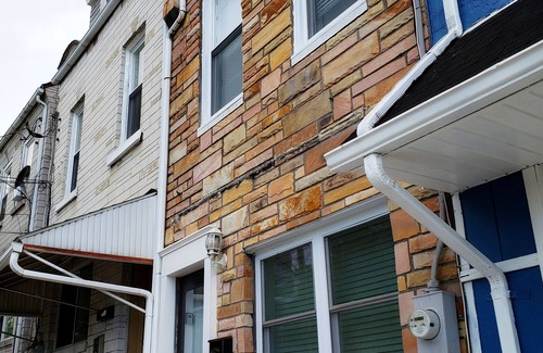 St. Paul's Park Casa | Charming 3-bedroom townhome with AC, Fiber optics WIFI, & Dedicated Work Space.