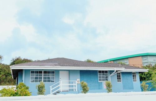 Scarborough Villa | Charming 3-bedroom villa in Central Scarborough