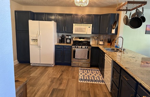 Oso Grande Casa | Charming 3 bedroom, with an incredible backyard.