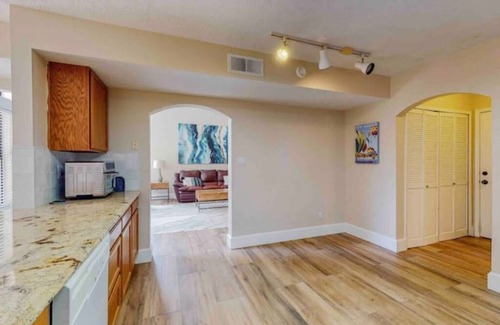 Oso Grande Casa | Charming 3 bedroom, with an incredible backyard.
