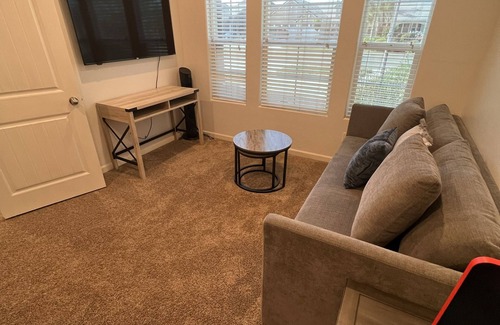 Pumpkin Center Casa | Charming 3 bedroom + game room in SW Bakersfield