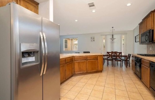 Rosedale Casa | Charming 3-bedroom house in lovely Bakersfield with WiFi, AC