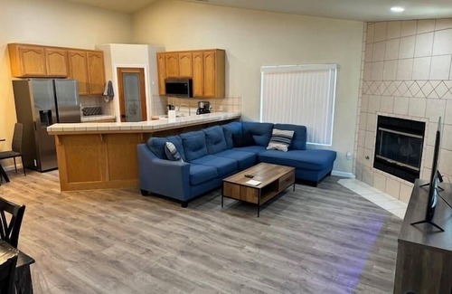 Frazier Park Casa | Charming 3-bedroom house with AC and WiFi in welcoming Frazier Park