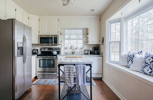 Gordonsville Cabaña | Charming 3-bedroom Farm Cottage: Relax, Unwind, and Explore Gordonsville, VA