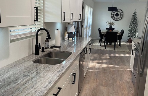 Mid America Casa | Charming 3-bedroom house in a quiet neighborhood in wonderful Hot Springs
