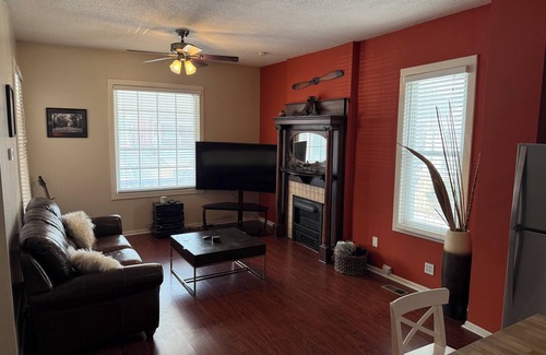Hanover Place Casa | Charming 3-bedroom 2 bath house in Kansas City’s best location by plaza/downtown